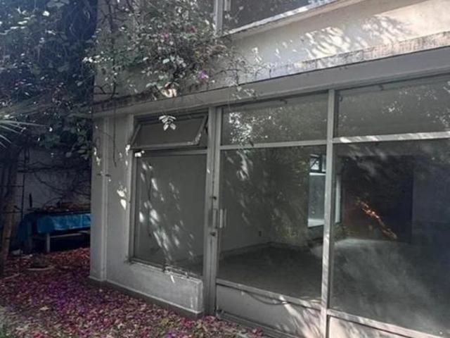 Casa en Esquina,Para Remodelar, 460m3 Terreno, Jardín