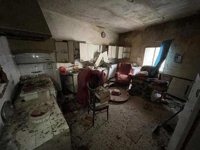 CASA EN ESQUINA PARA REFORMAR EN CASAR DE CÁCERES