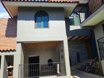 Casa en esquina Remodelada en Centro de Mazamitla