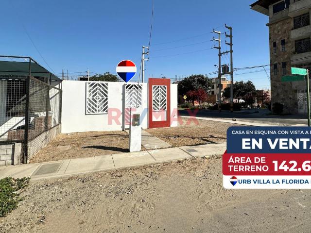 Casa En Esquina | Vista A Parque | Villa La Florida Ii Etapa | Ica