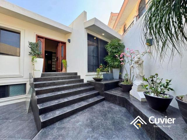 Casa en Flamboyanes