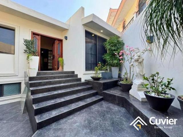 Casa en Flamboyanes