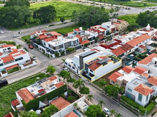 CASA EN FLUVIAL VALLARTA EN VENTA