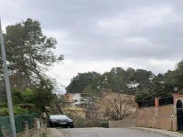 CASA EN FONOLLOSA
