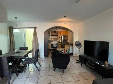 CASA EN FRANCISCO SARABIA A 3MIN. DE LÓPEZ MATEOS Y PERIFERICO
