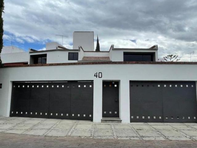 Casa en fracc Colinas del Bosque