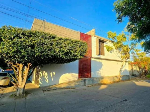 Casa en Fracc El Campanario