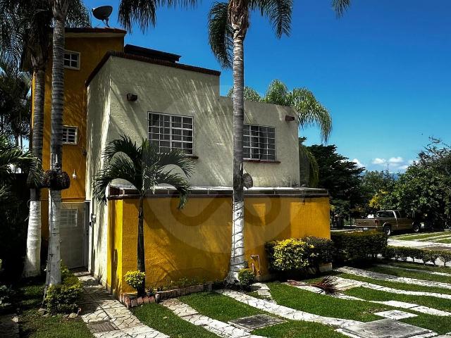 CASA EN FRACC SENDEROS DEL LAGO JOCOTEPEC JALISCO
