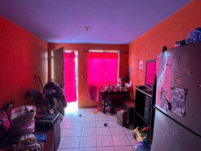 Casa en Fracc. Villa del Alamo, Priv. Junco, Tijuana, Baja California