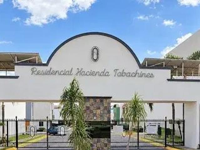 Casa en Fraccionamiento Tabachines, Zapopan, Región Centro, Jalisco, 45188, México
