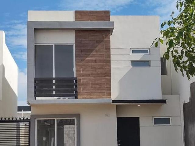 Casa en Fraccionamiento Valle Alto