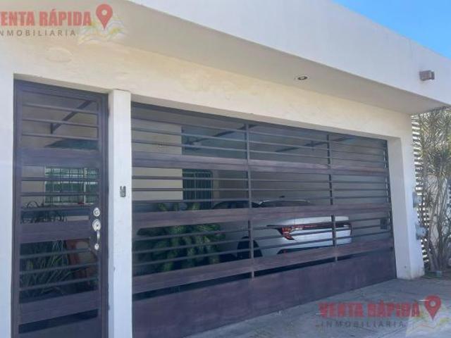 Casa en Fraccionamiento Valle Alto