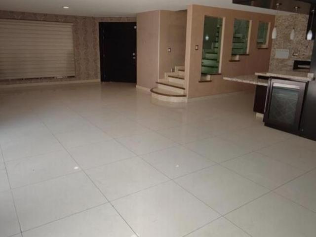 Casa en Fraccionamiento Virreyes SC