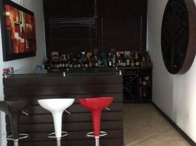 Casa en Fraccionamiento Vista Real  ubicación privilegiada frente a área verde