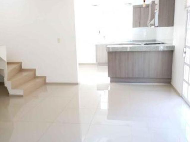 Casa en Fraccionamiento Almendros Residencial