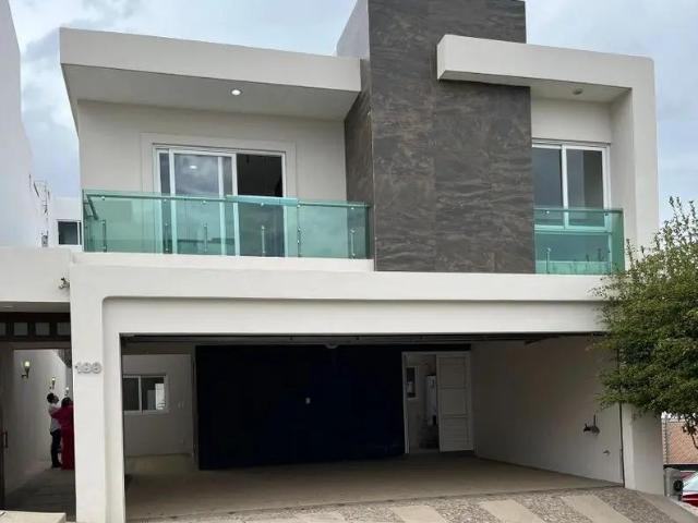 Casa en Fraccionamiento Alteza