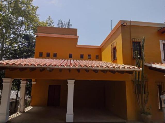Casa en Fraccionamiento Barranca Honda