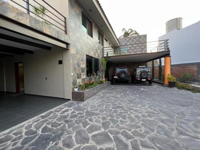 Casa en Fraccionamiento Bugambilias