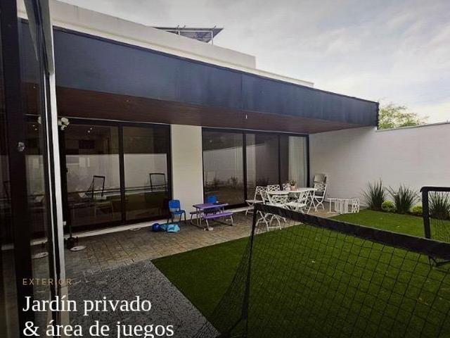 Casa en Fraccionamiento Campestre Santiago