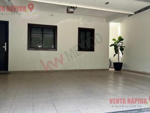 Casa en Fraccionamiento CANACO