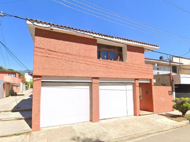 Casa en Fraccionamiento Colinas de La Soledad