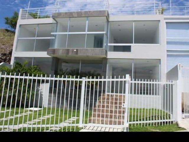 Casa en Fraccionamiento Colinas del Lago, Tequesquitengo Morelos