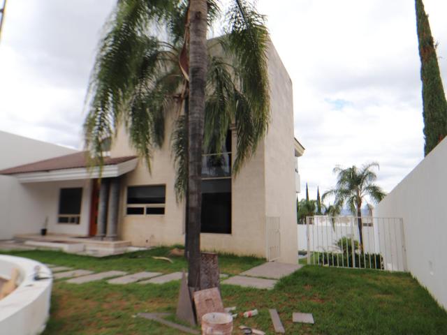 Casa en Fraccionamiento Cumbres del Campestre
