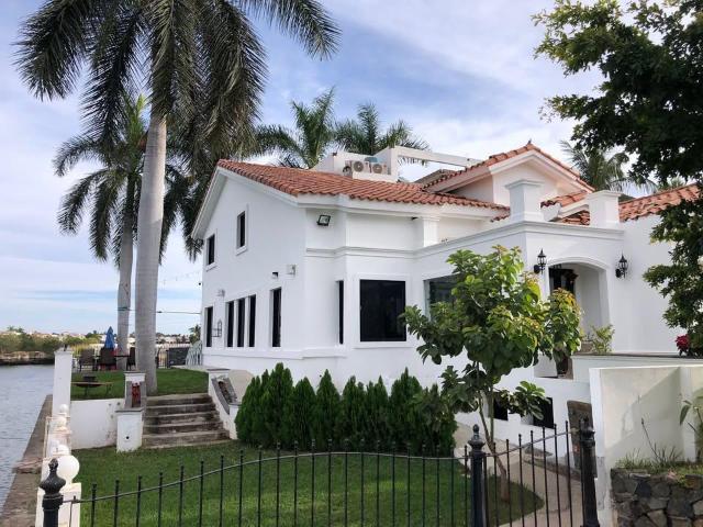 Casa en Fraccionamiento El Cid