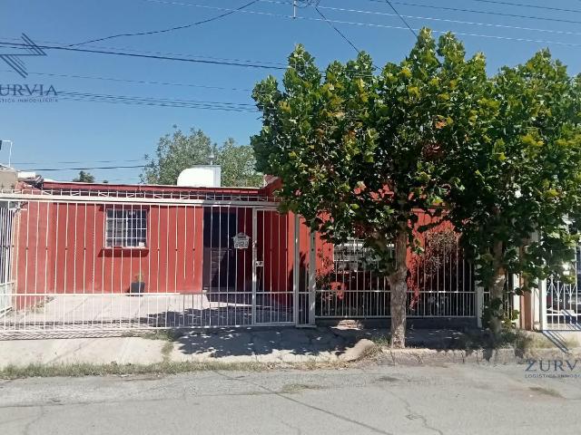 Casa en Fraccionamiento El Parralense