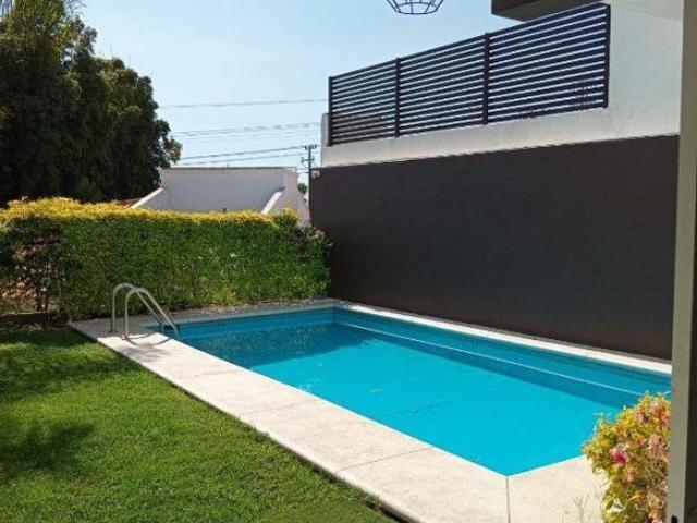 Casa en Fraccionamiento en Burgos Sección Ontario Temixco MAZ 2226 Fr