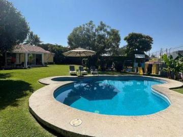 Casa en Fraccionamiento en Burgos Temixco MAZ 1547 Fr