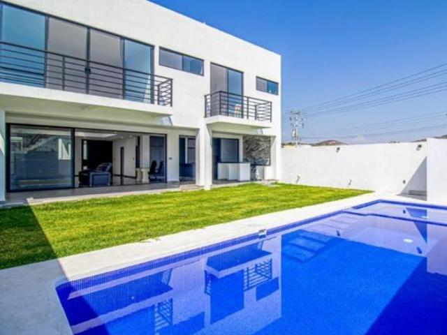 Casa en Fraccionamiento en Burgos Temixco MAZ 2180 Fr