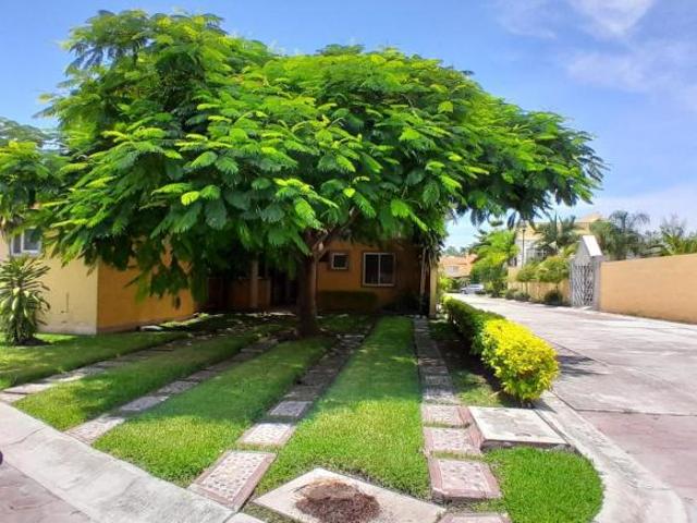 Casa en Fraccionamiento en José G Parres, Jiutepec, Morelos