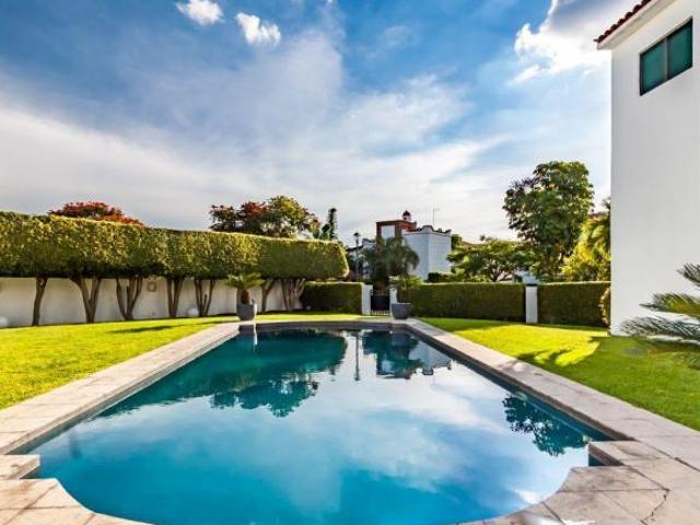 Casa en Fraccionamiento en Kloster Sumiya Jiutepec ARI 837 Fr
