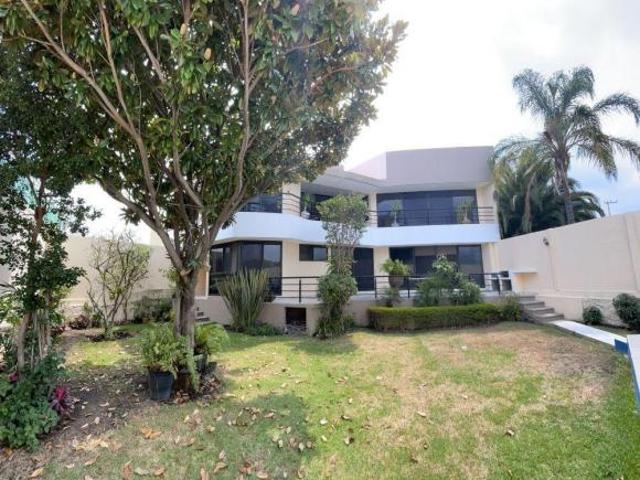 Casa en Fraccionamiento en Lomas de Zompantle, Cuernavaca, Morelos