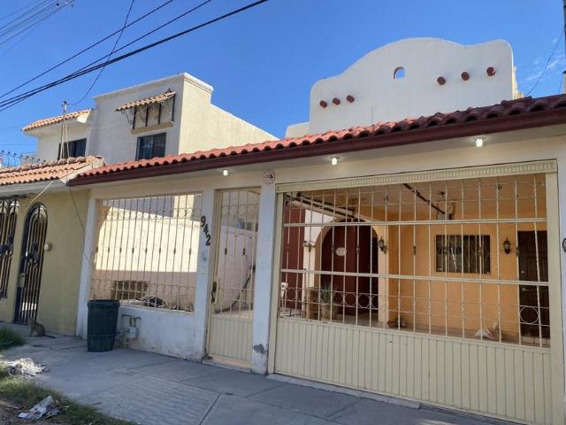 Casa en fraccionamiento en renta Vía Milano 942, Roma, Torreón, Coahuila De Zaragoza, México