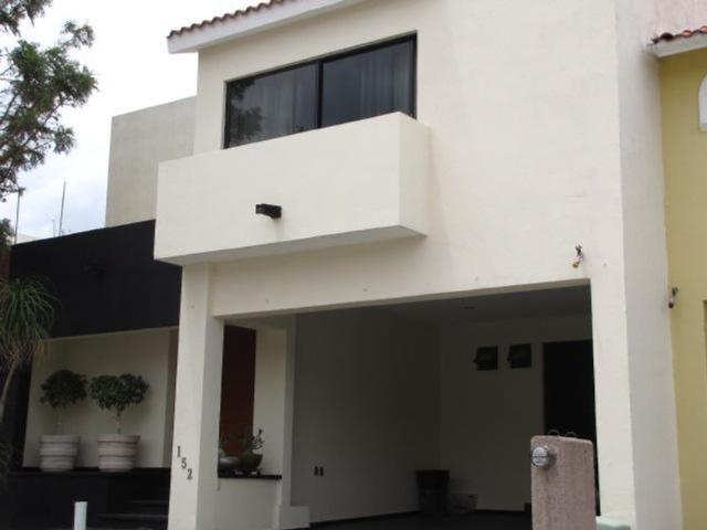 Casa en fraccionamiento en renta Villantigua, San Luis Potosí