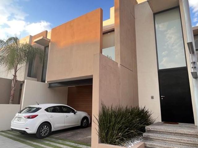 Casa en fraccionamiento en renta Villas Del Marqués, Avenida Sierra Vista, San Luis Potosí, México