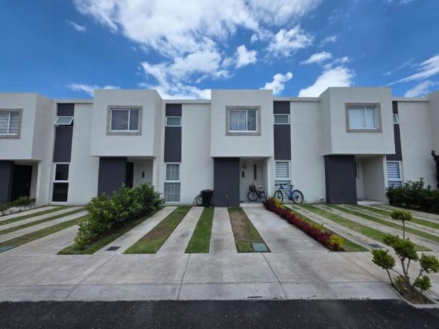 Casa en fraccionamiento en renta Villas Del Campo, Calimaya