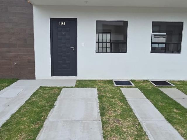 Casa en fraccionamiento en renta Villas San Juan, Calzada A La Huerta, Colonia Morelos, Estado De México, México
