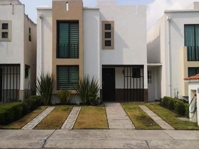 Casa en fraccionamiento en renta Zinacantepec