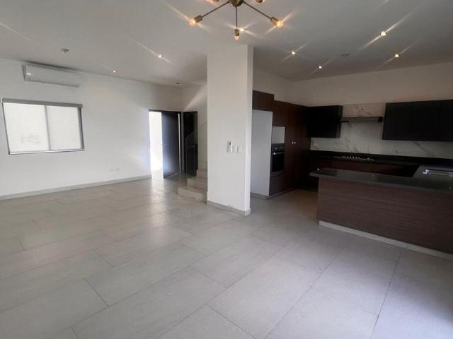 Casa en fraccionamiento en renta Altares Residencial, Paseo Del Convento, Altares Residencial, Santiago, Nuevo León, México