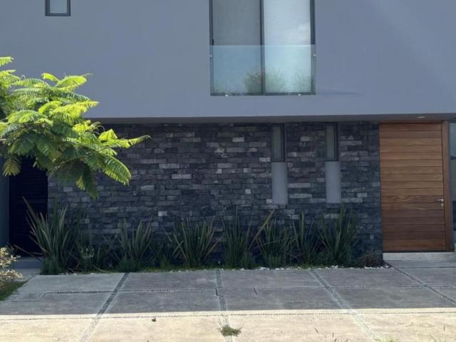 Casa en fraccionamiento en renta Altozano El Nuevo Querétaro, Municipio De Querétaro