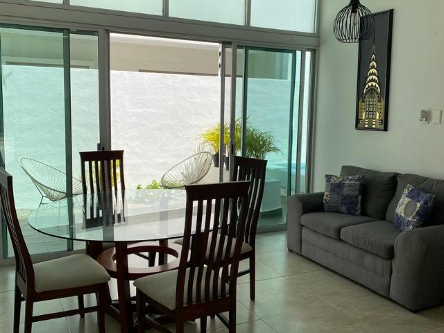 Casa en fraccionamiento en renta Arbolada Residencial By Cumbres, Av Huayacán, Cancún, Quintana Roo, México