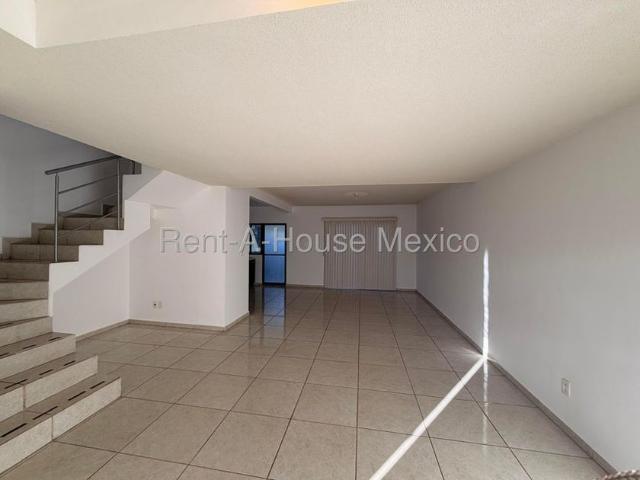 Casa en fraccionamiento en renta Avenida Mirador De Querétaro, La Cañada, El Marqués, Querétaro, 76060, México