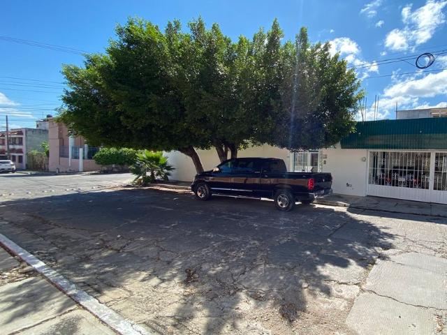 Casa en fraccionamiento en renta Avenida Central Oriente, Barrio Zocotumbak, Tuxtla Gutiérrez, Chiapas, 29073, Mex