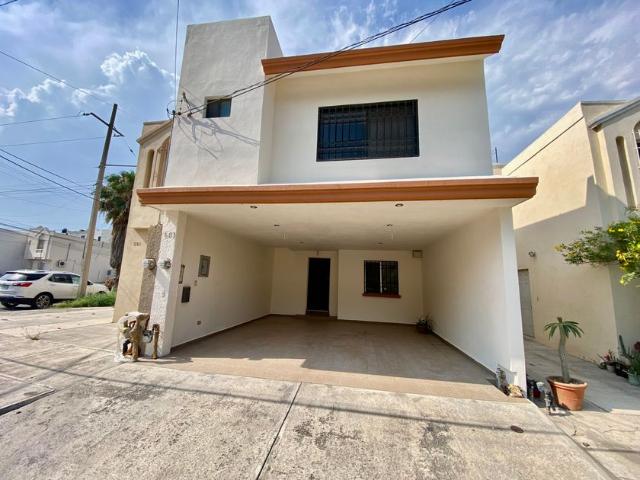 Casa en fraccionamiento en renta Bosques De Cedros, Bosques Del Poniente, Santa Catarina, Nuevo León, 66378, México