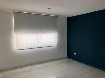 Casa en fraccionamiento en renta Calle 24 Poniente 512, Barrio Santiago Mixquitla, San Pedro Cholula, Puebla, 72760, Mex