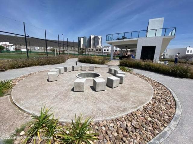 Casa en fraccionamiento en renta Calle Venta Del Refugio 1121 1225, El Refugio, Querétaro, 76146, Mex