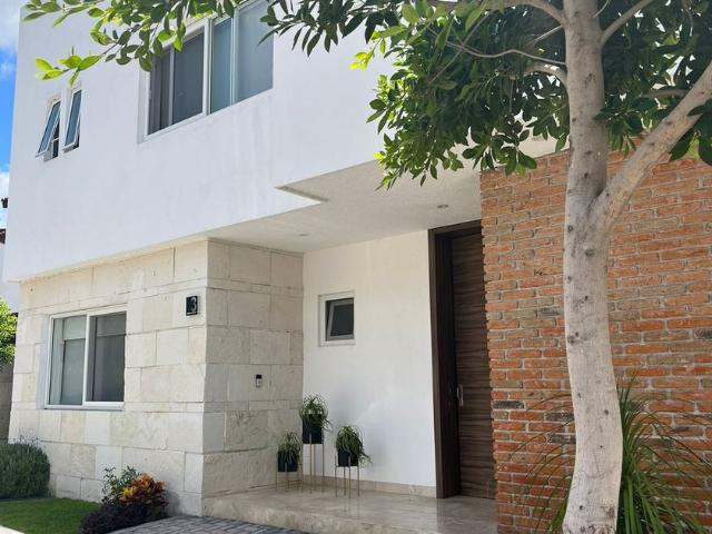 Casa en fraccionamiento en renta Calle Balvanera Polo Country 124 126, Res Balvanera Sección Agaves, Corregidora, Querétaro, 76920, Mex